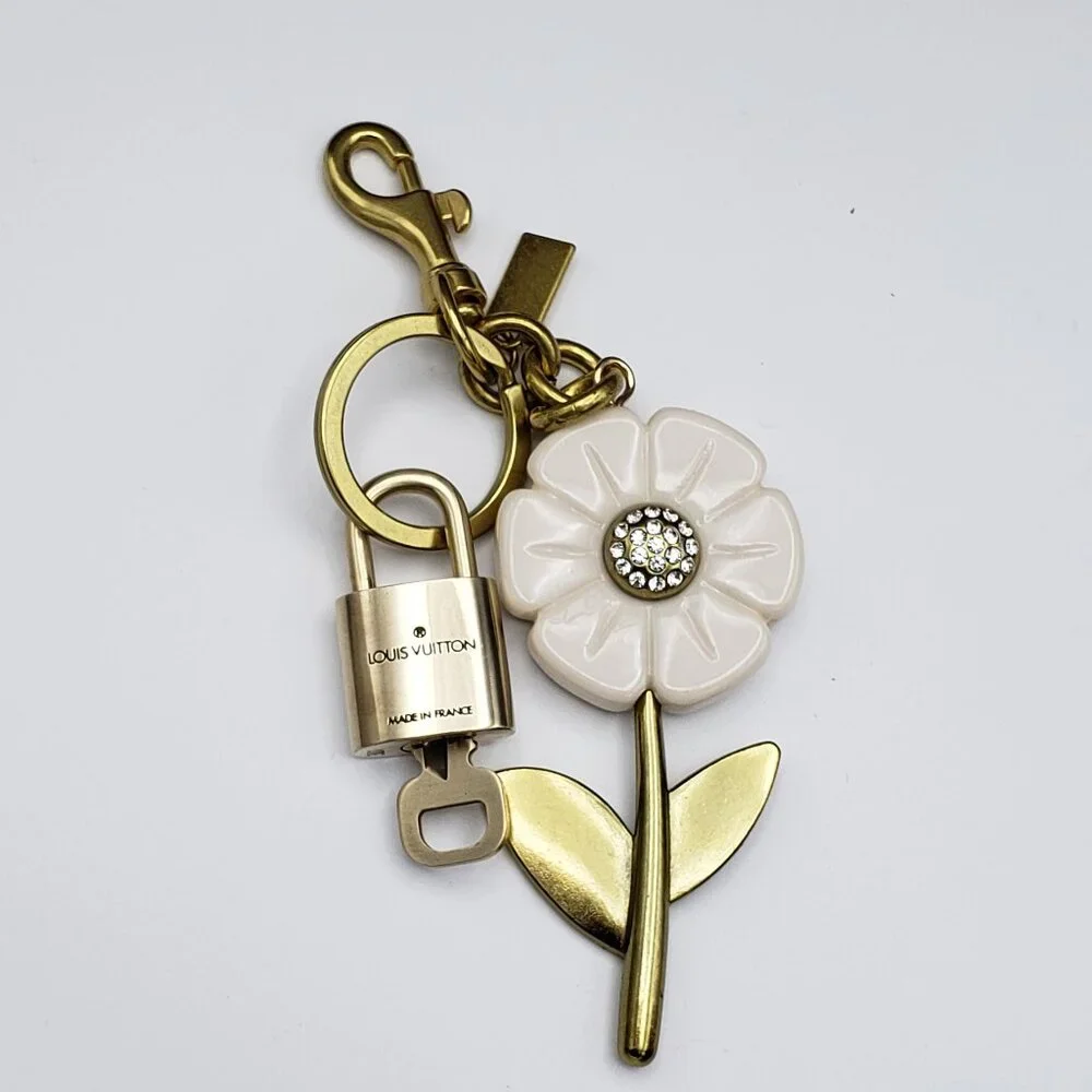 Authentic Louis Vuitton Lock & Key with Unbranded Flower Charm, Keychain - Picture 6 of 11